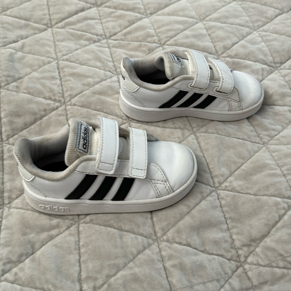Adidas grand court sneakers size 7k